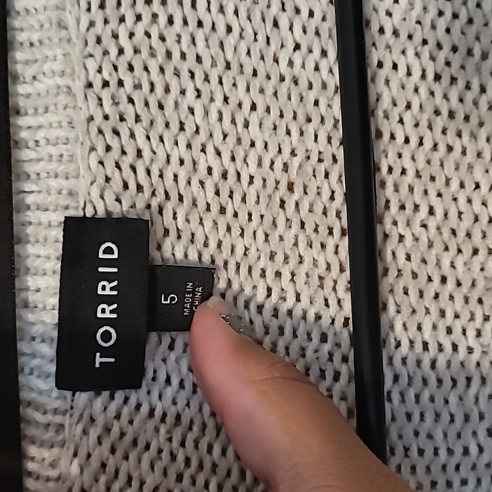 Cardigan - Picture 2 of 2